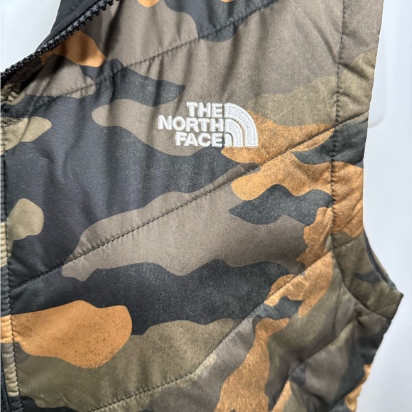 The North Face Women's Tamburello 2 Vest Camo Large - Picture 2 of 10